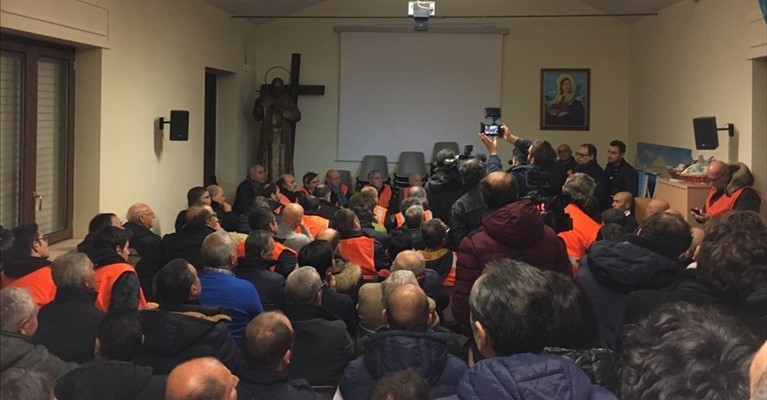 "Gilet arancioni" in piazza il 7 gennaio: «Basta con le promesse delle istituzioni»