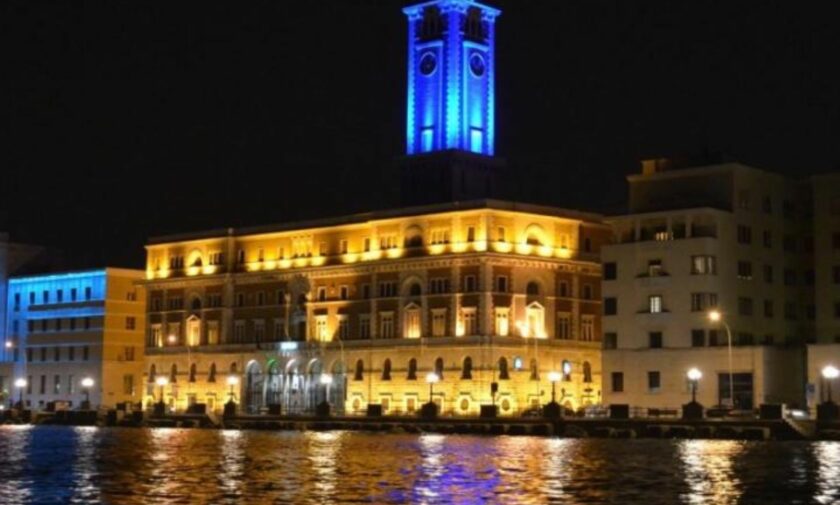 Giornata autismo: la Torre del Palazzo della Città metropolitana illuminata di blu 